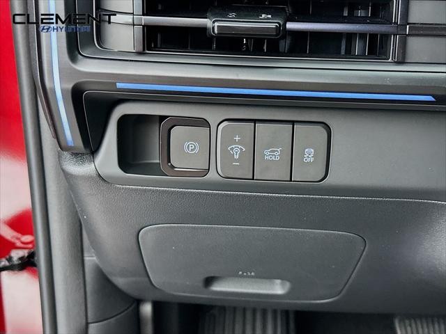 Hyundai Santa Fe Hybrid Vehicle Full-screen Gallery Image 12