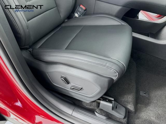 Hyundai Santa Fe Hybrid Vehicle Full-screen Gallery Image 30