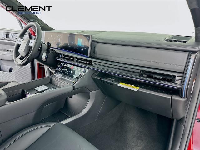 Hyundai Santa Fe Hybrid Vehicle Full-screen Gallery Image 31