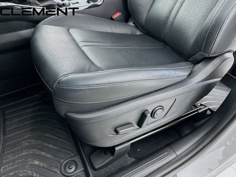 Kia Sorento Vehicle Full-screen Gallery Image 29