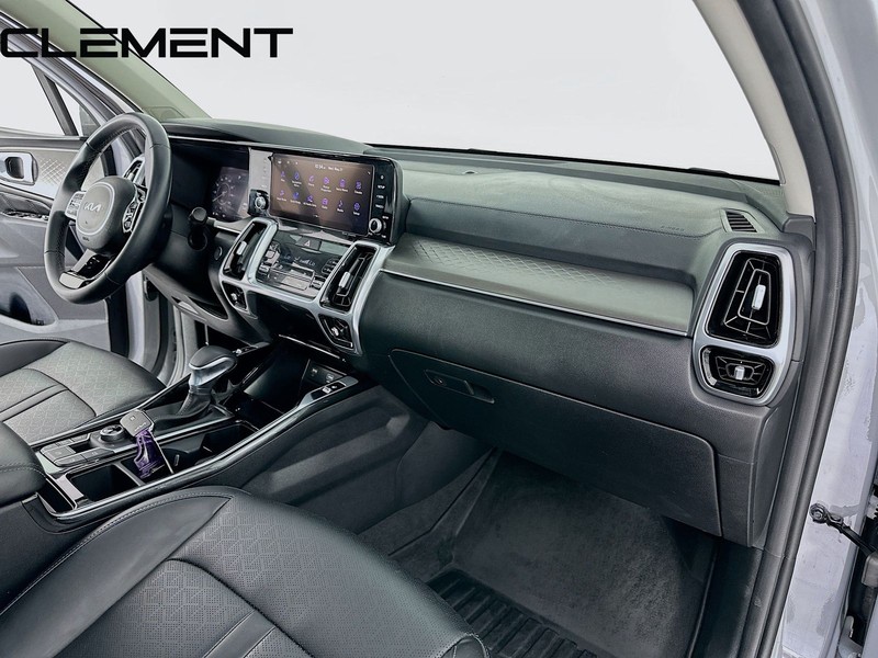 Kia Sorento Vehicle Full-screen Gallery Image 36