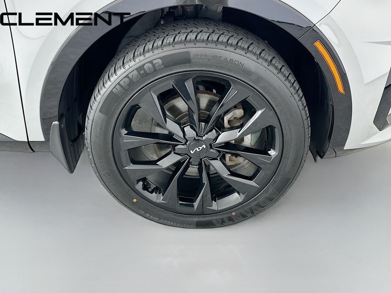 Kia Sorento Vehicle Full-screen Gallery Image 38