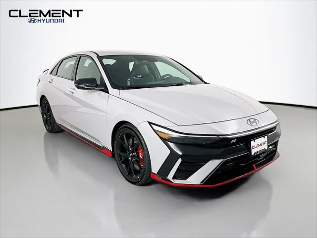 Hyundai Elantra N Vehicle Full-screen Gallery Image 3