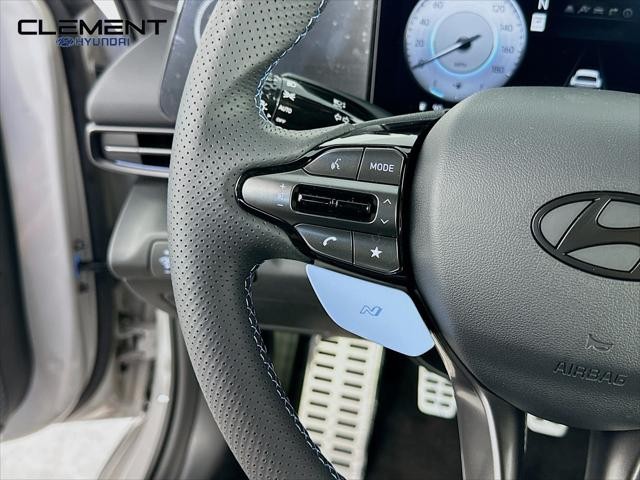 Hyundai Elantra N Vehicle Full-screen Gallery Image 14