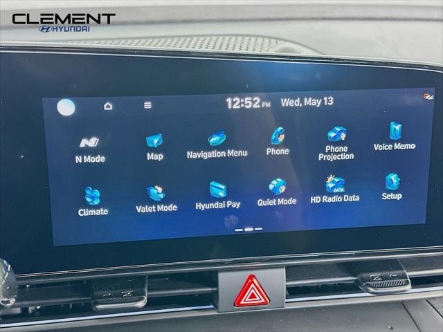 Hyundai Elantra N Vehicle Full-screen Gallery Image 17