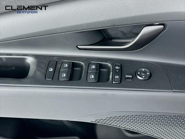 Hyundai Elantra N Vehicle Full-screen Gallery Image 23
