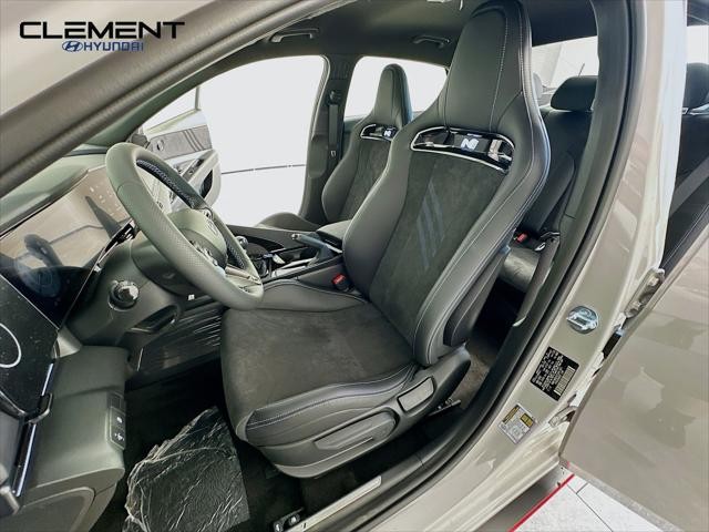 Hyundai Elantra N Vehicle Full-screen Gallery Image 26