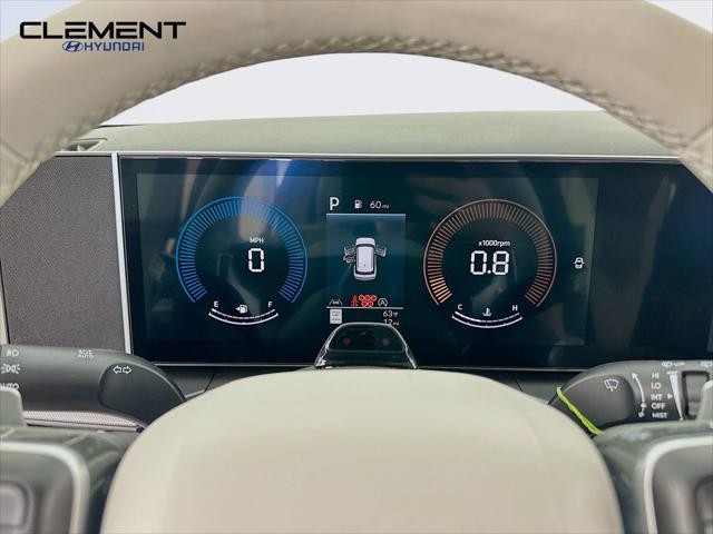 Hyundai Santa Fe Vehicle Full-screen Gallery Image 16