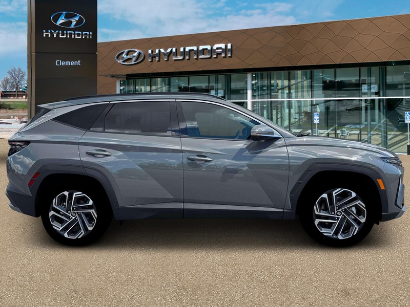 Hyundai Tucson Vehicle Full-screen Gallery Image 9