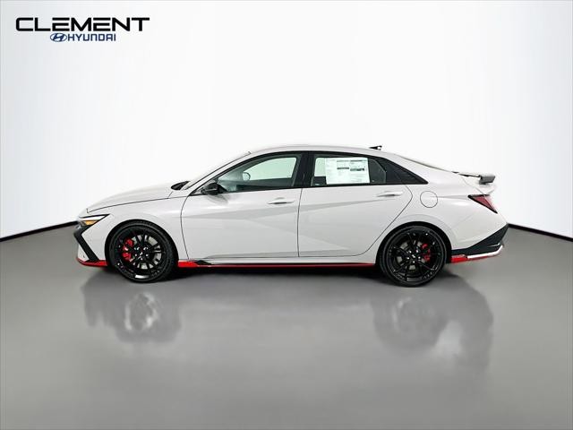 Hyundai Elantra N Vehicle Full-screen Gallery Image 4