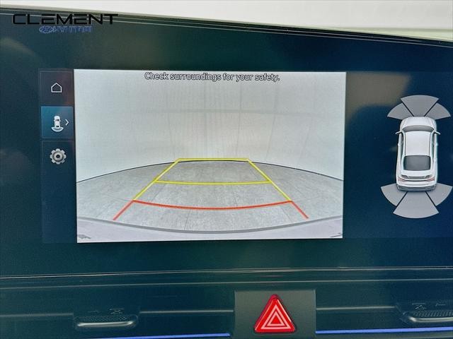 Hyundai Elantra N Vehicle Full-screen Gallery Image 18