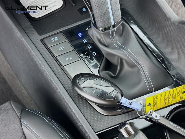 Hyundai Elantra N Vehicle Full-screen Gallery Image 21