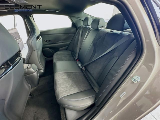 Hyundai Elantra N Vehicle Full-screen Gallery Image 29