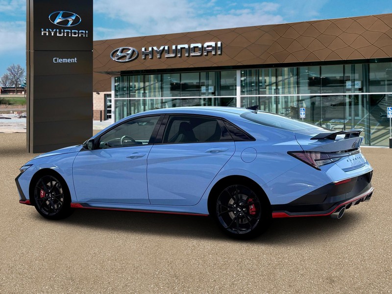 Hyundai Elantra N Vehicle Full-screen Gallery Image 4
