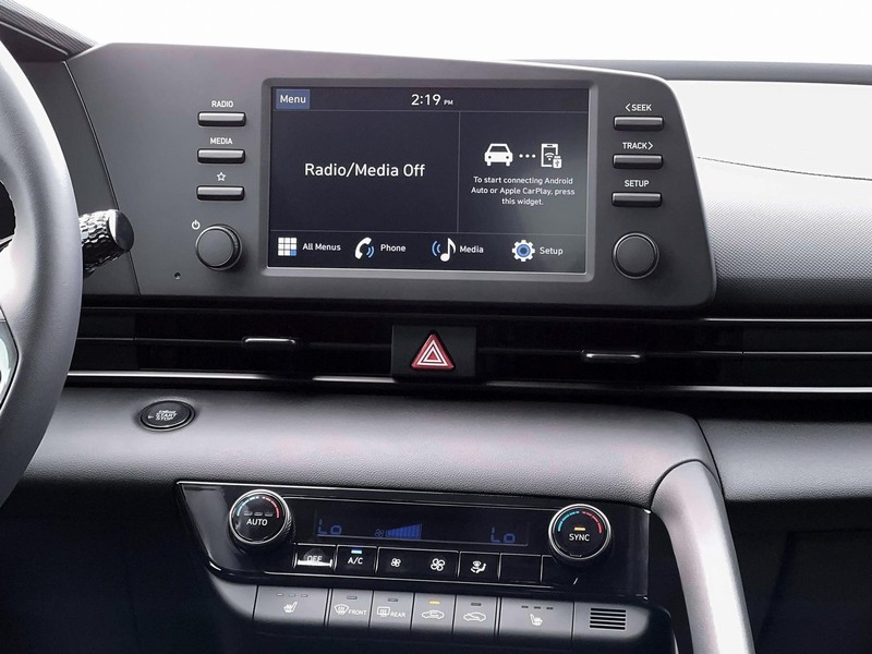 Hyundai Elantra Vehicle Image 19