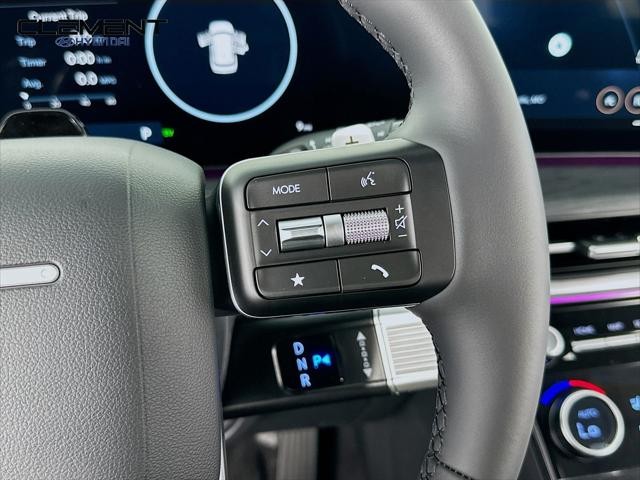 Hyundai Santa Fe Hybrid Vehicle Full-screen Gallery Image 15