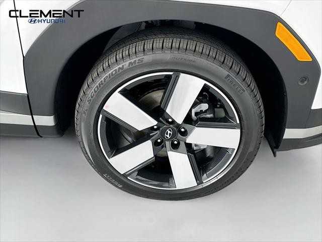 Hyundai Santa Fe Hybrid Vehicle Full-screen Gallery Image 33