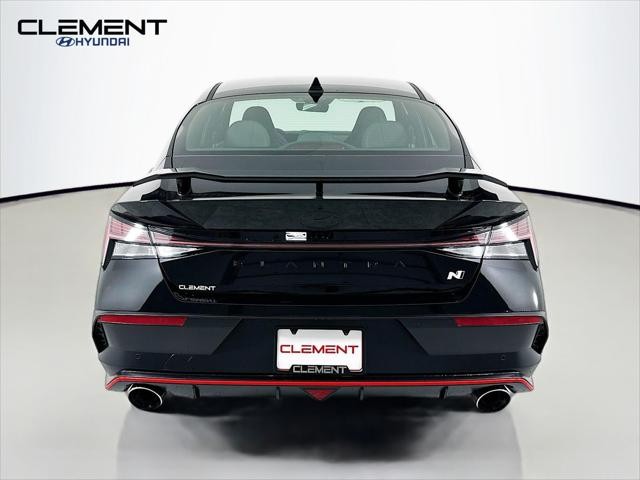Hyundai Elantra N Vehicle Full-screen Gallery Image 7