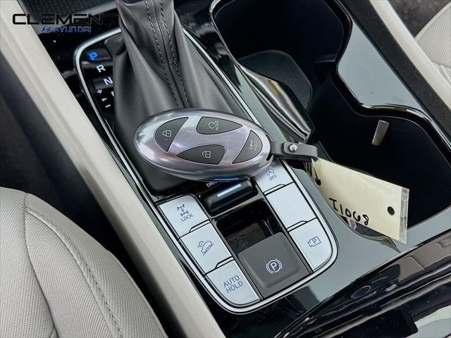 Hyundai Tucson Vehicle Full-screen Gallery Image 20