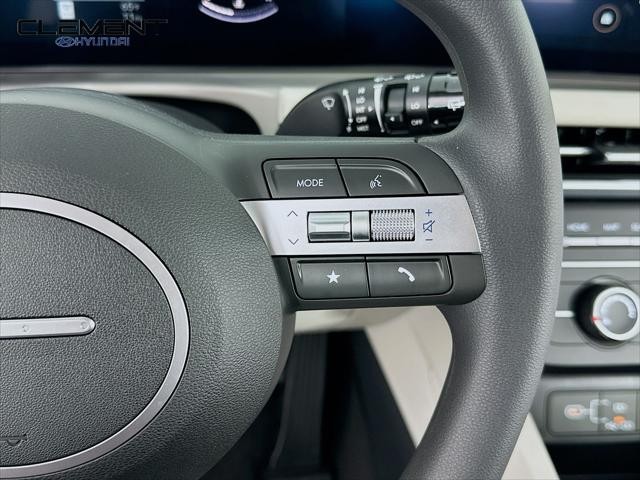 Hyundai Tucson Vehicle Full-screen Gallery Image 15
