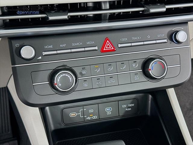 Hyundai Tucson Vehicle Full-screen Gallery Image 19