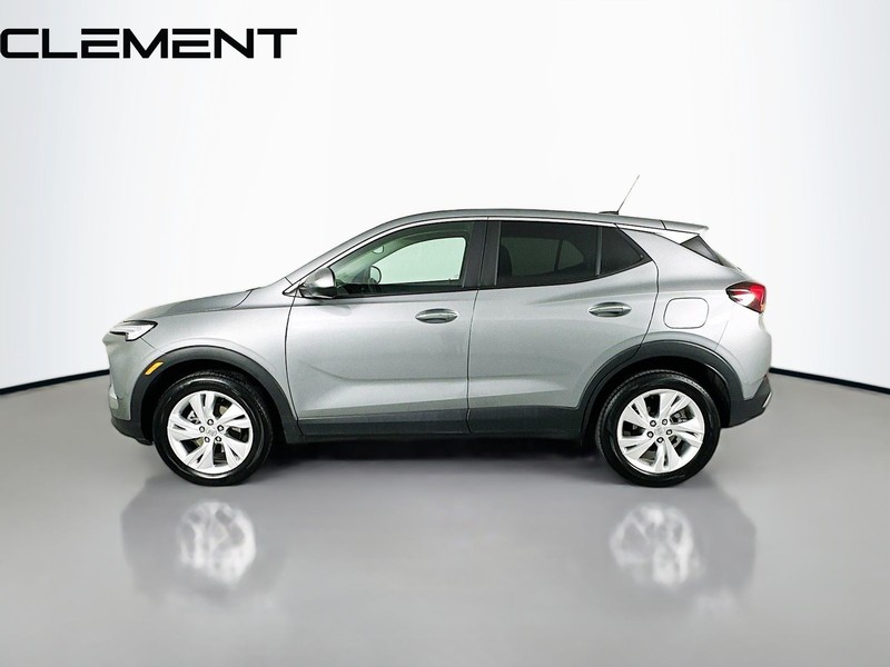 Buick Encore GX Vehicle Full-screen Gallery Image 06
