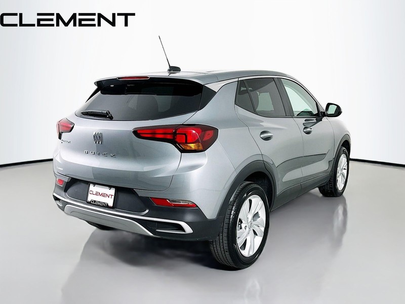 Buick Encore GX Vehicle Full-screen Gallery Image 07