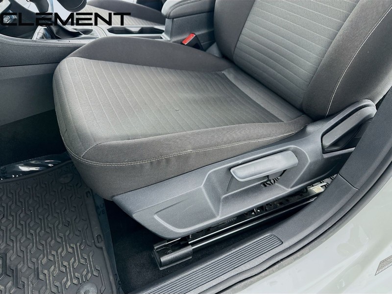 Volkswagen Jetta Vehicle Full-screen Gallery Image 27