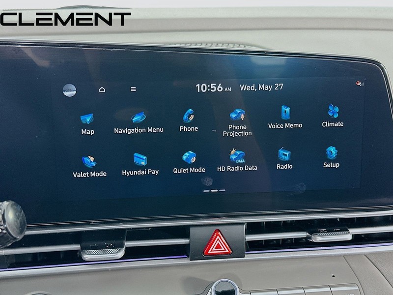 Hyundai Elantra Vehicle Full-screen Gallery Image 19