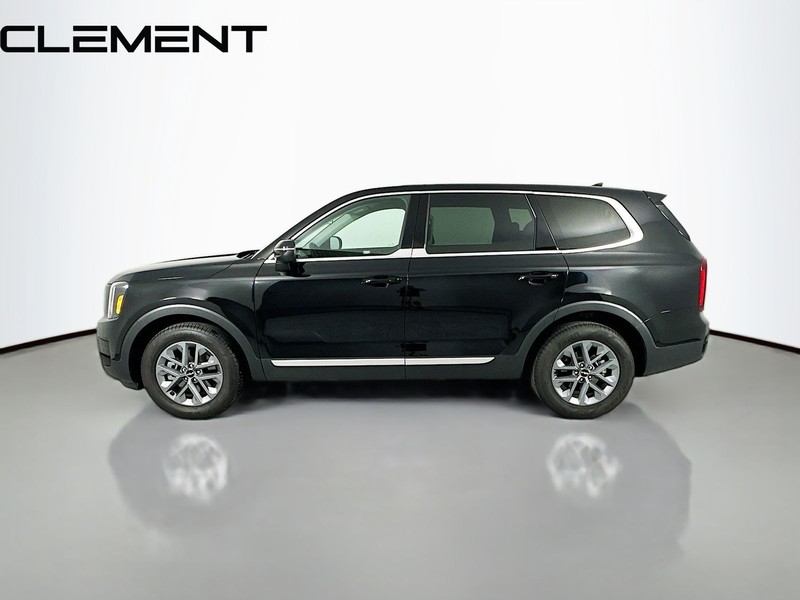 Kia Telluride Vehicle Full-screen Gallery Image 6