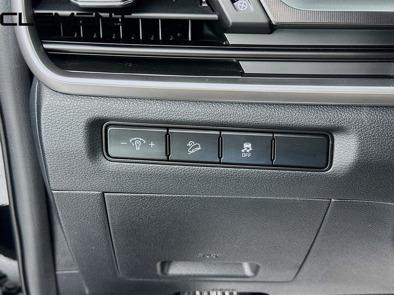 Kia Telluride Vehicle Full-screen Gallery Image 13