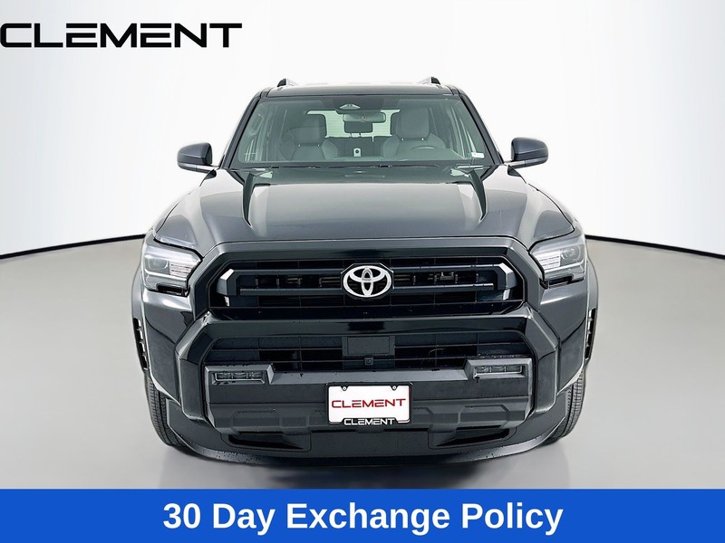 Toyota 4Runner Vehicle Image 03