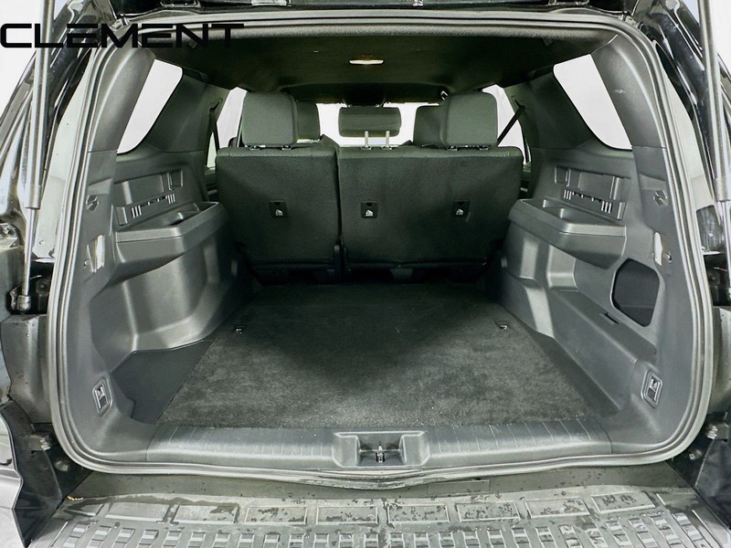 Toyota 4Runner Vehicle Image 11