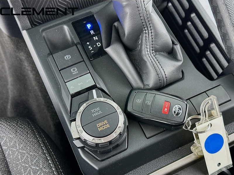 Toyota 4Runner Vehicle Image 23