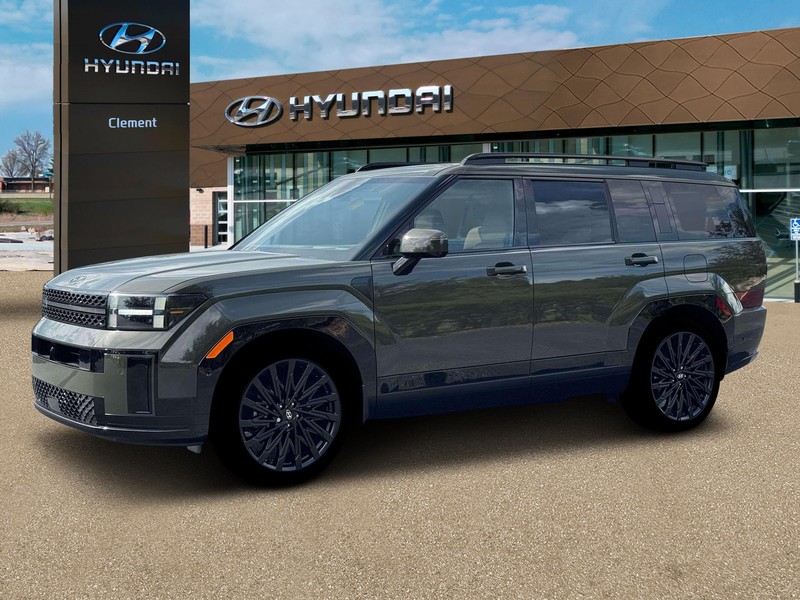 Hyundai Santa Fe Vehicle Full-screen Gallery Image 2