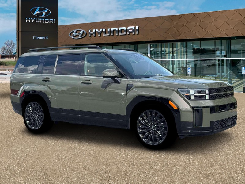Hyundai Santa Fe Vehicle Full-screen Gallery Image 10