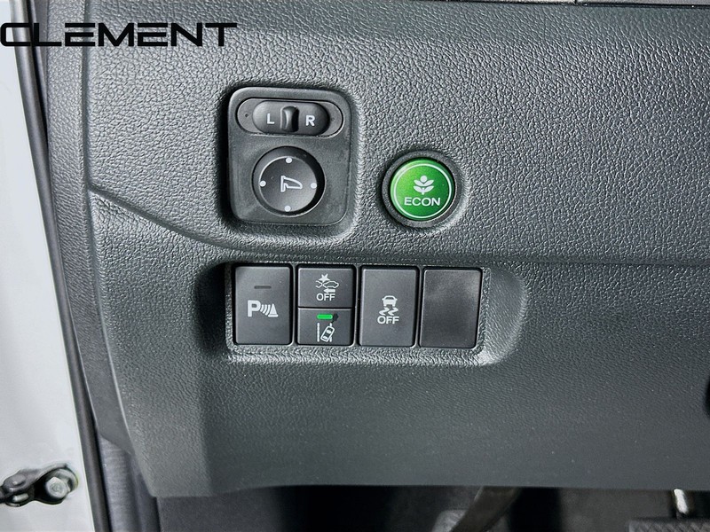 Honda Passport Vehicle Image 13