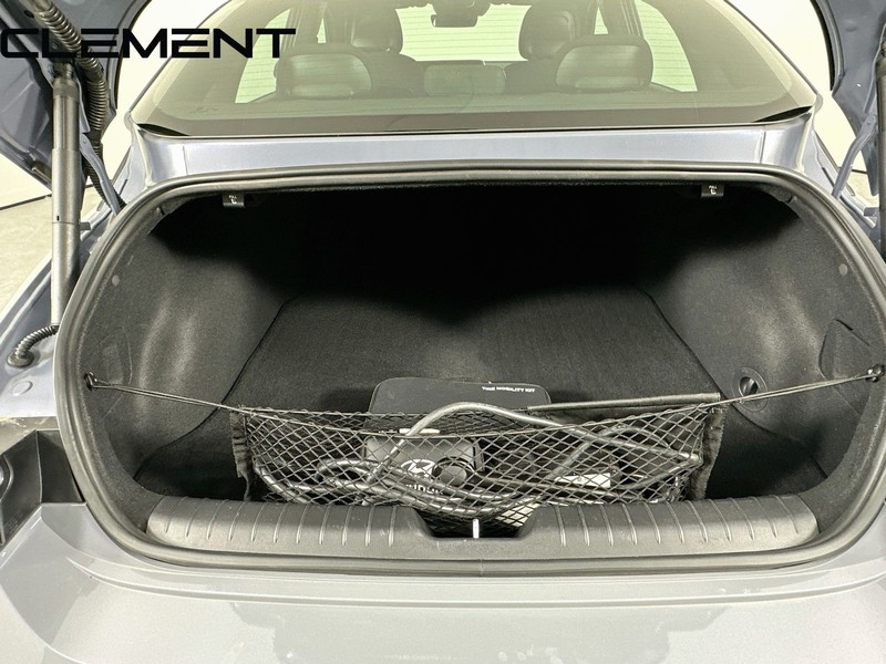 Hyundai IONIQ 6 Vehicle Full-screen Gallery Image 11