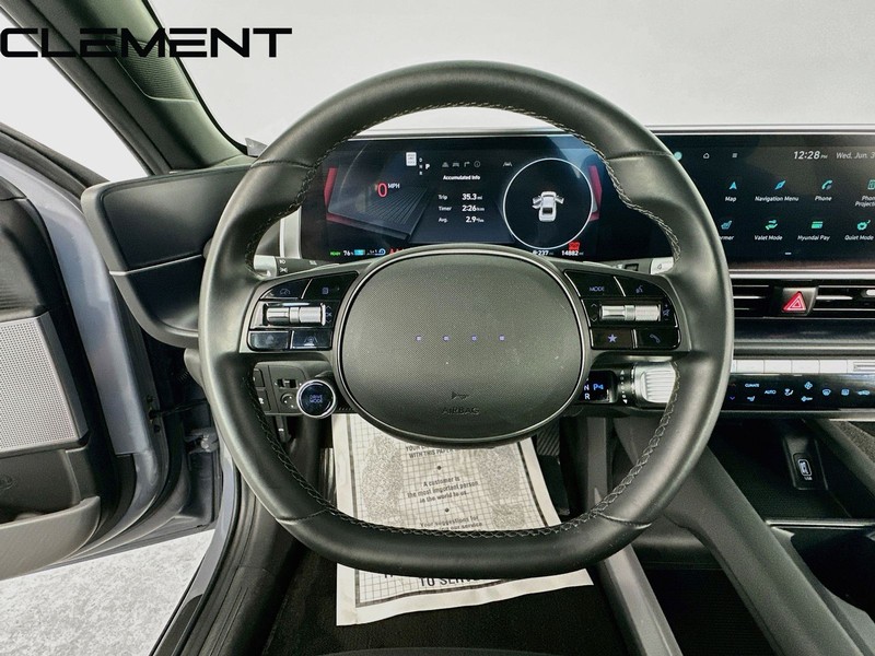 Hyundai IONIQ 6 Vehicle Full-screen Gallery Image 14