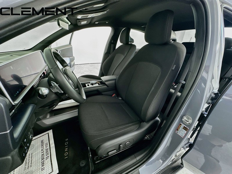 Hyundai IONIQ 6 Vehicle Full-screen Gallery Image 27