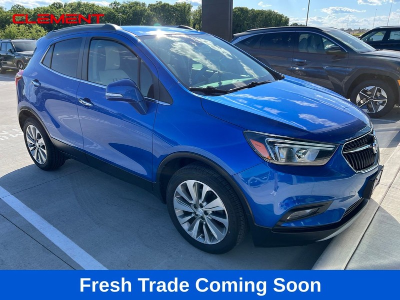 Buick Encore Vehicle Full-screen Gallery Image 02