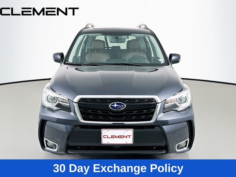 Subaru Forester Vehicle Full-screen Gallery Image 3