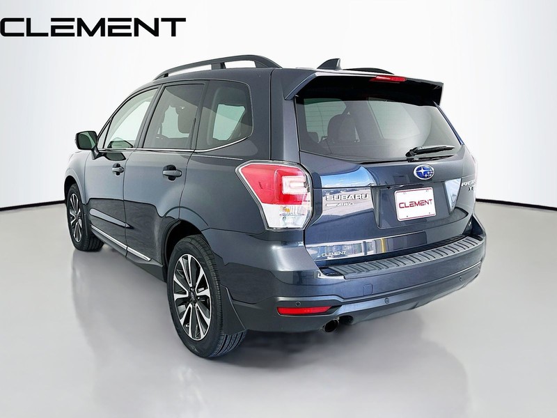 Subaru Forester Vehicle Full-screen Gallery Image 10