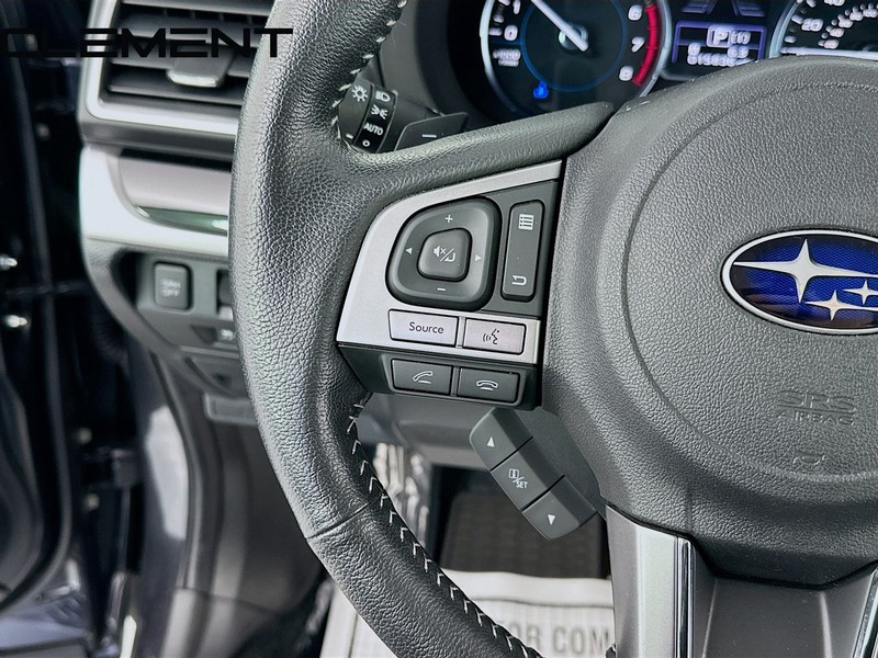 Subaru Forester Vehicle Full-screen Gallery Image 15
