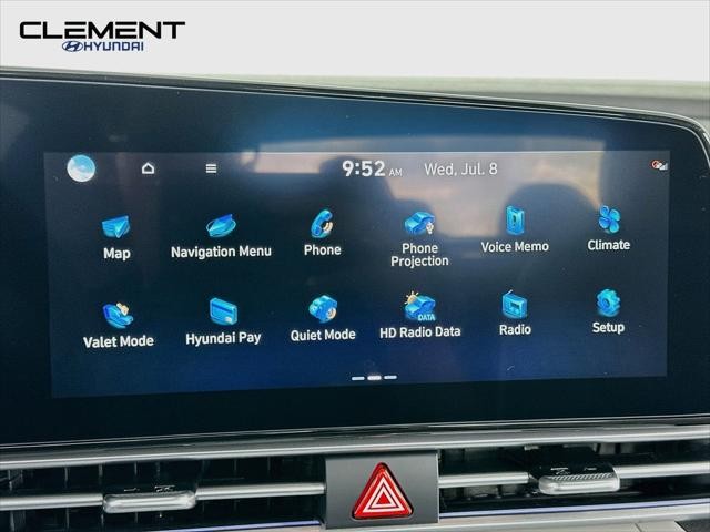 Hyundai Elantra Vehicle Image 17