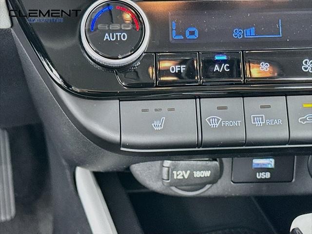 Hyundai Elantra Vehicle Image 20