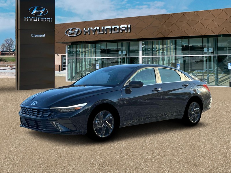Hyundai Elantra Vehicle Full-screen Gallery Image 2