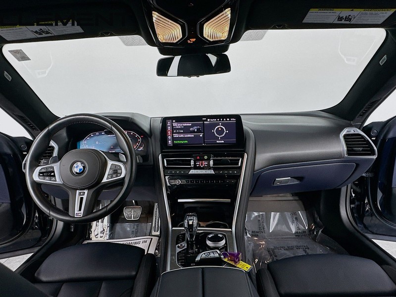 BMW 8 Series Vehicle Image 12