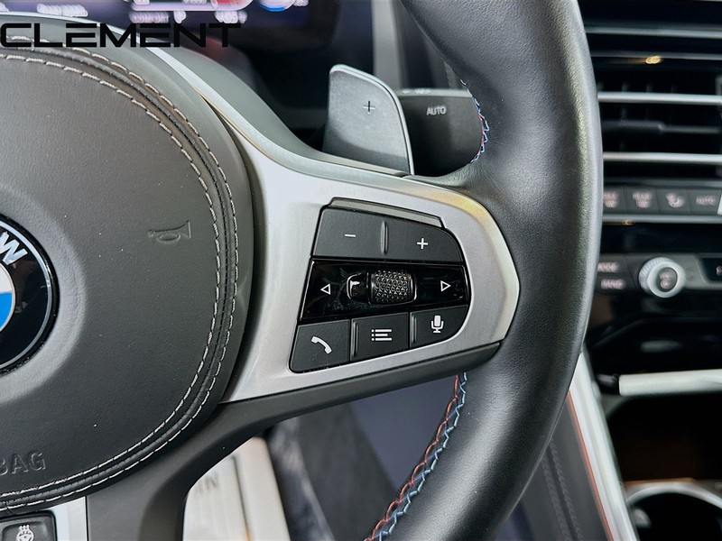 BMW 8 Series Vehicle Image 17