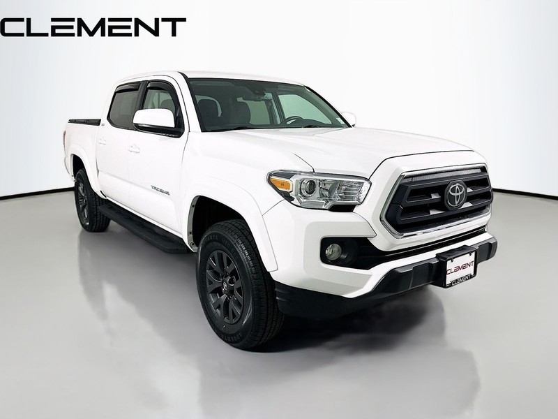 Toyota Tacoma 4WD Vehicle Full-screen Gallery Image 5